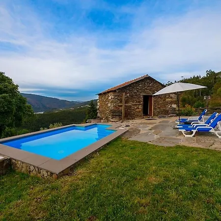 Arrabia Casa Da Eira Hébergement de vacances Raiva